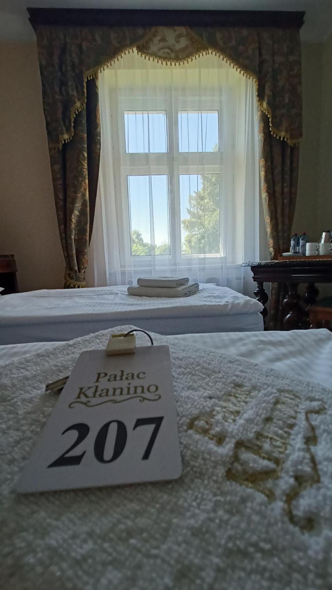 Palac Klanino Eksteriør billede